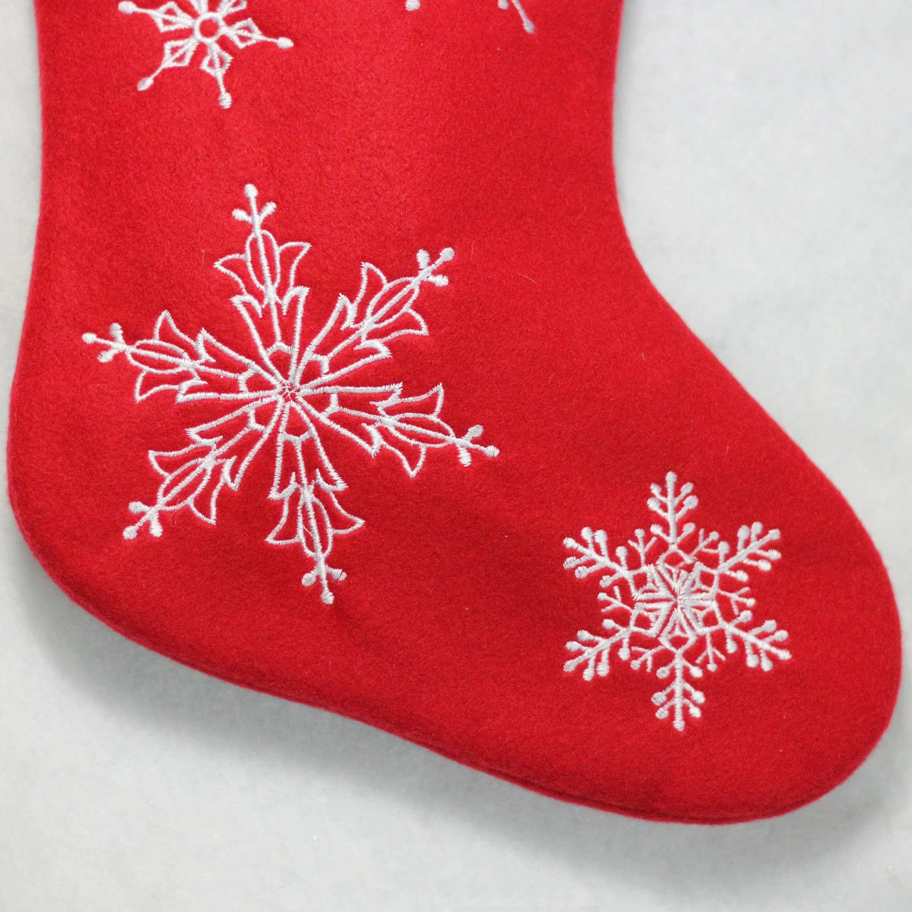 Northlight 16" Red And White Merry Christmas Snowflake Embroidered Christmas Stocking - Image 3